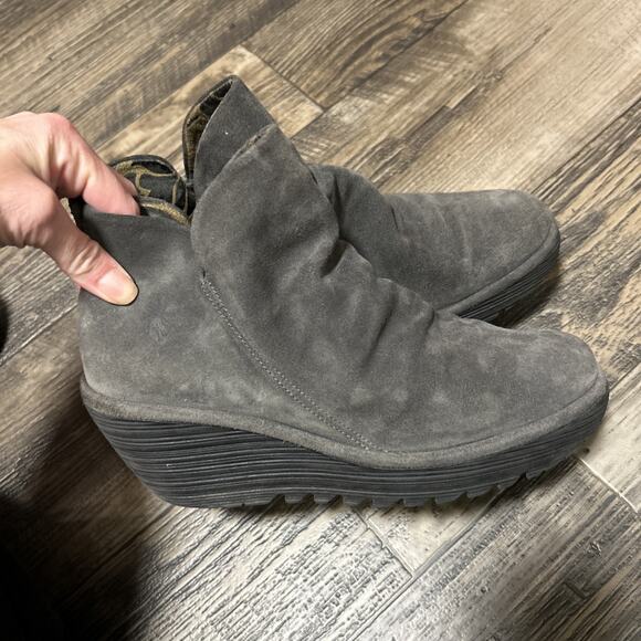 Fly London 39 Size 8 8.5 US Graphite Gray Yip Zip Leather Wedge Ankle Boots - Picture 9 of 11